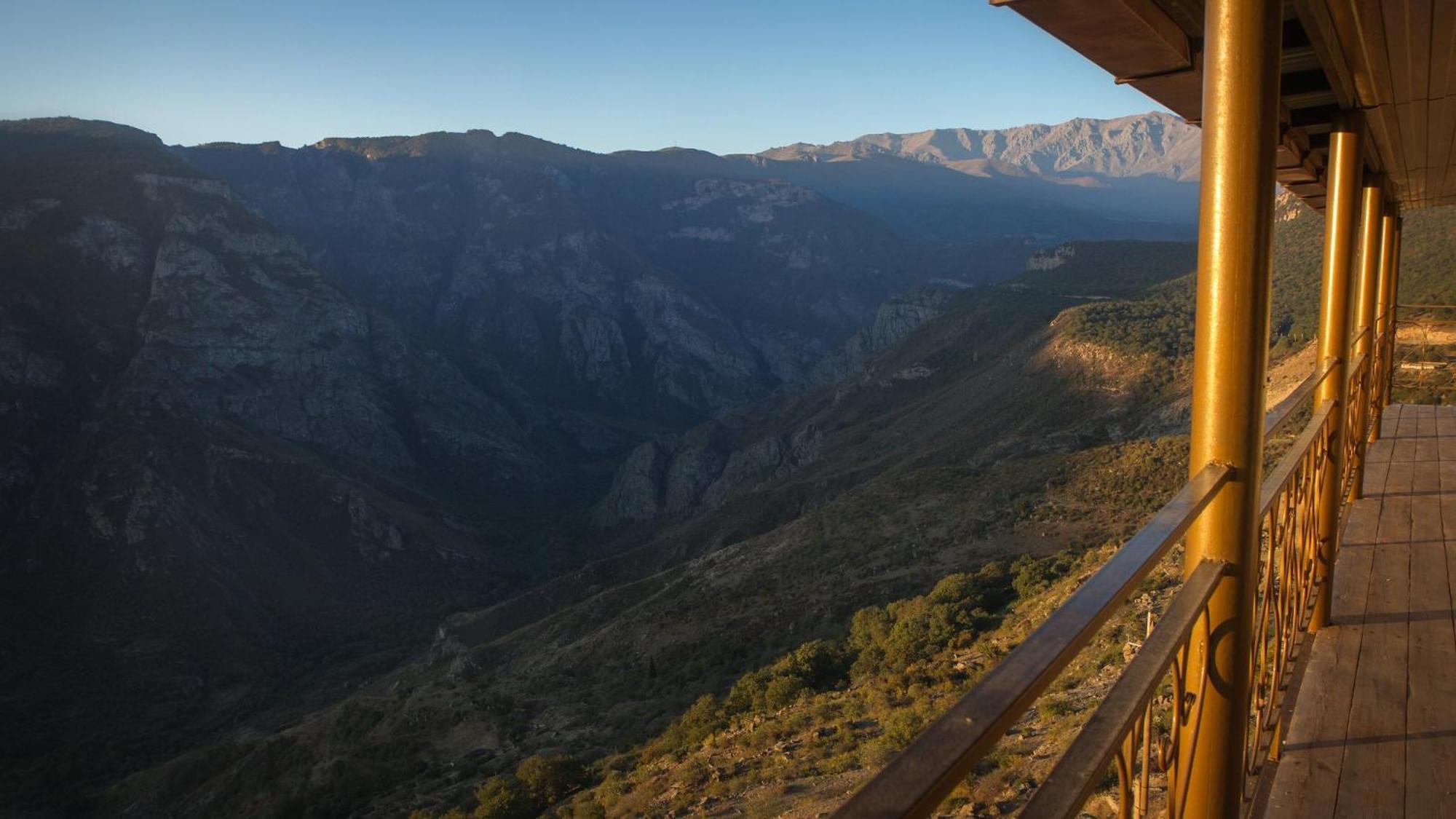 Dzorak Hotell Halidzor Exteriör bild