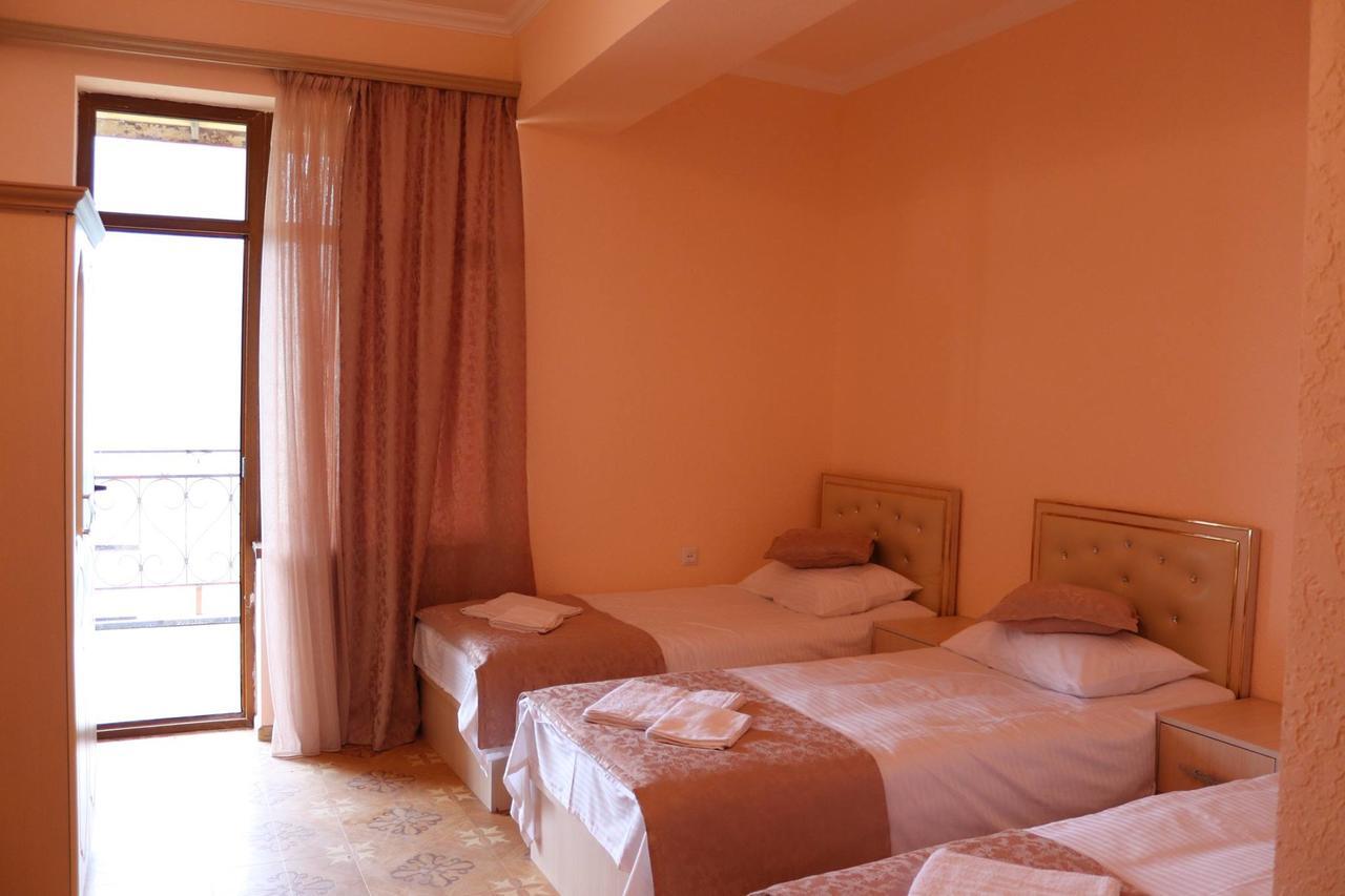 Dzorak Hotell Halidzor Exteriör bild
