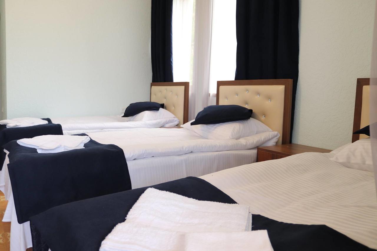 Dzorak Hotell Halidzor Exteriör bild